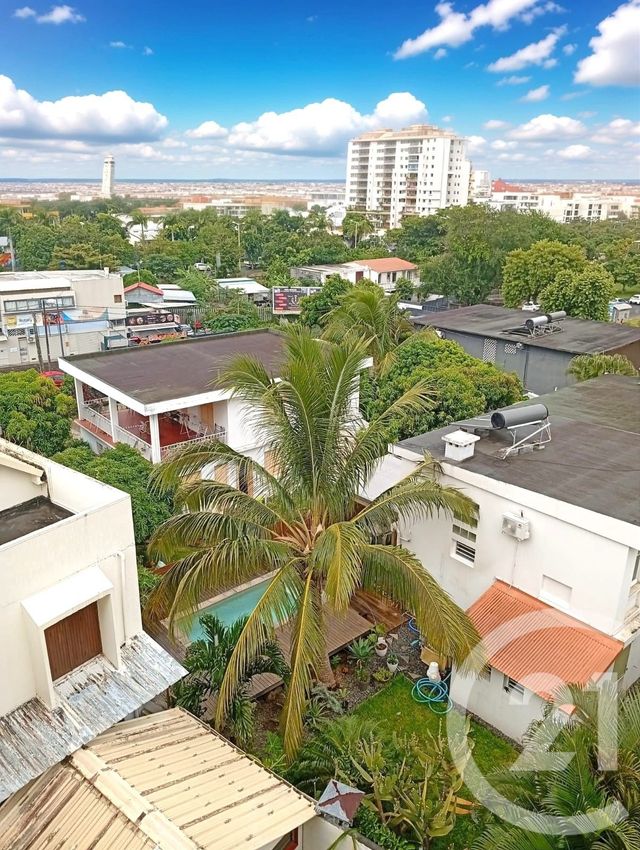 Appartement F1 à vendre - 1 pièce - 33.0 m2 - ST DENIS - 974 - REUNION - Century 21 Lancastel