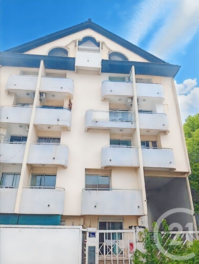 Appartement F1 à vendre ST DENIS