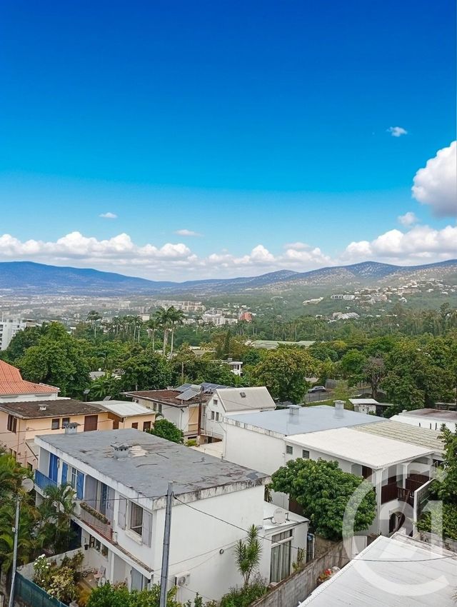 Appartement F1 à vendre - 1 pièce - 33.0 m2 - ST DENIS - 974 - REUNION - Century 21 Lancastel