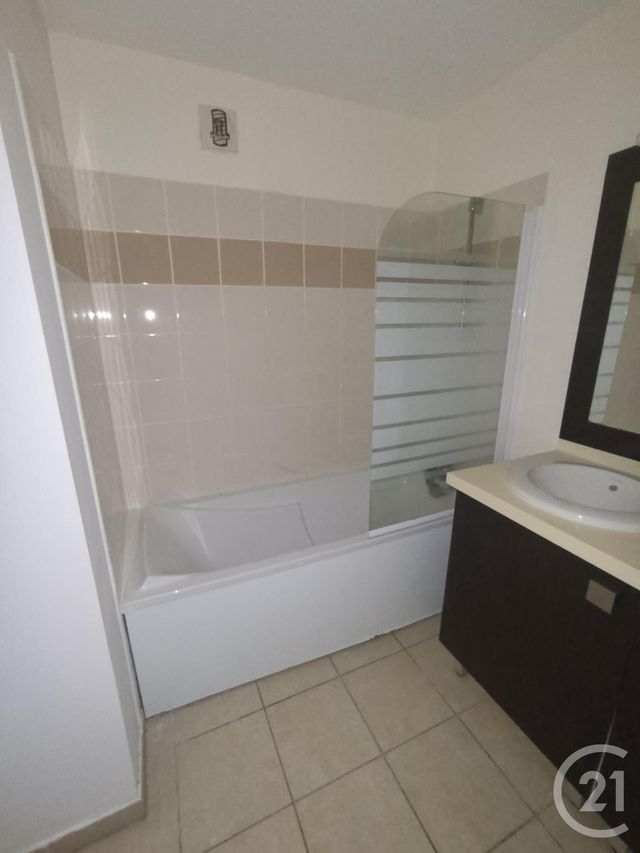 Appartement F3 à vendre - 3 pièces - 54.64 m2 - ST DENIS - 974 - REUNION - Century 21 Lancastel