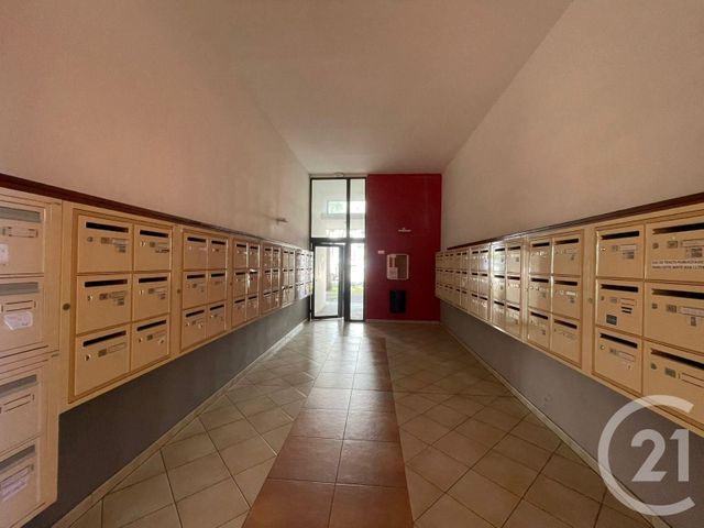 Appartement T2 à vendre - 2 pièces - 39.48 m2 - ST DENIS - 974 - REUNION - Century 21 Lancastel