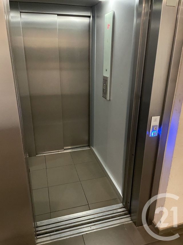 Appartement F2 à vendre - 2 pièces - 41.35 m2 - ST DENIS - 974 - REUNION - Century 21 Lancastel