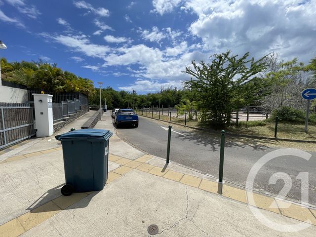 Appartement F3 à vendre - 3 pièces - 71.2 m2 - ST PAUL - 974 - REUNION - Century 21 Lancastel