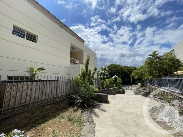 Appartement F3 à vendre - 3 pièces - 71.2 m2 - ST PAUL - 974 - REUNION - Century 21 Lancastel
