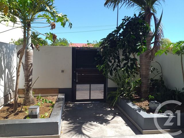 Appartement F1 à vendre - 1 pièce - 27.72 m2 - ST DENIS - 974 - REUNION - Century 21 Lancastel