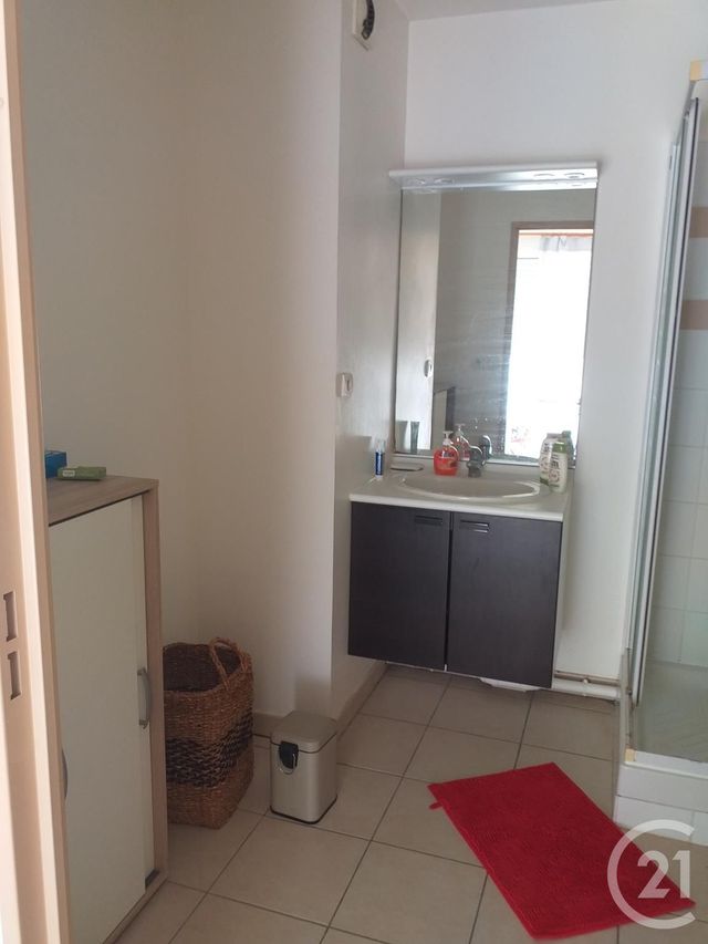 Appartement F1 à vendre - 1 pièce - 27.72 m2 - ST DENIS - 974 - REUNION - Century 21 Lancastel