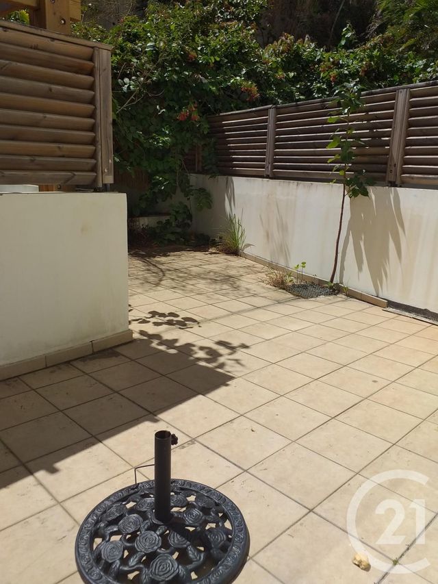 Appartement F1 à vendre - 1 pièce - 27.72 m2 - ST DENIS - 974 - REUNION - Century 21 Lancastel