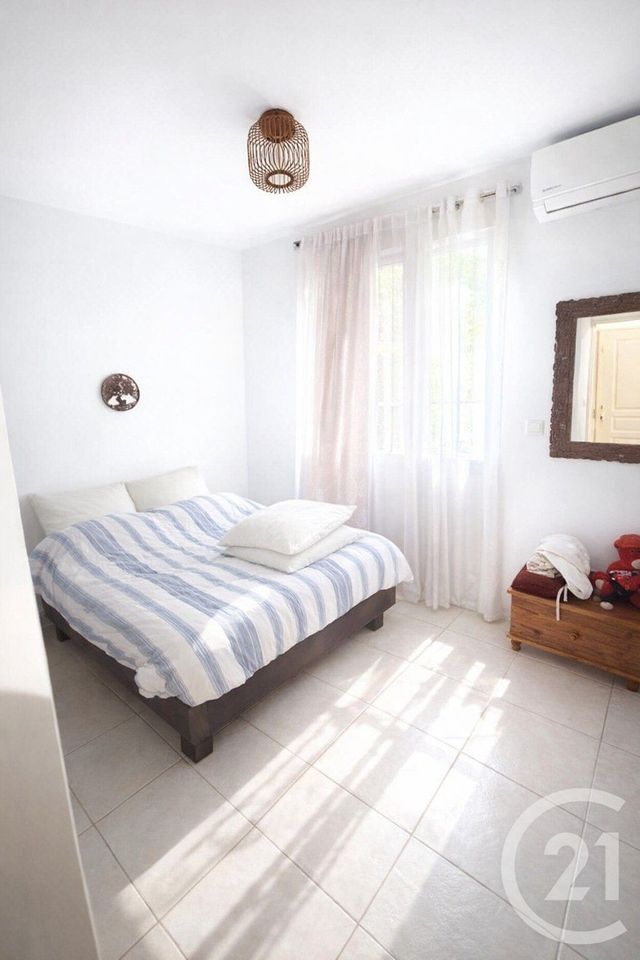 Appartement F2 à vendre - 2 pièces - 47.94 m2 - ST DENIS - 974 - REUNION - Century 21 Lancastel