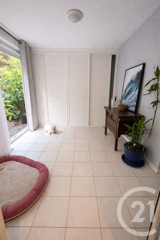 Appartement F2 à vendre - 2 pièces - 47.94 m2 - ST DENIS - 974 - REUNION - Century 21 Lancastel