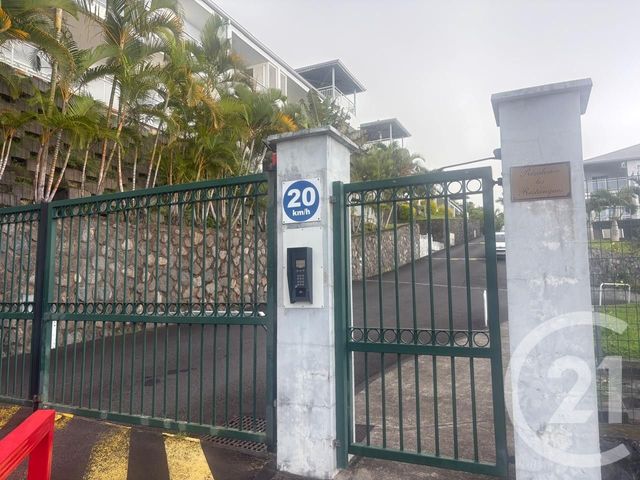 Appartement F2 à vendre - 2 pièces - 47.94 m2 - ST DENIS - 974 - REUNION - Century 21 Lancastel