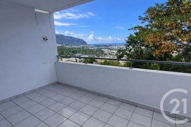 Appartement F3 à vendre - 3 pièces - 63.46 m2 - ST DENIS - 974 - REUNION - Century 21 Lancastel