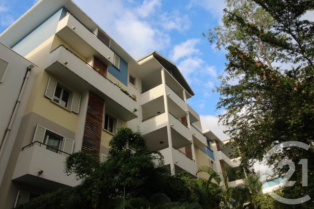 Appartement F3 à vendre - 3 pièces - 63.46 m2 - ST DENIS - 974 - REUNION - Century 21 Lancastel