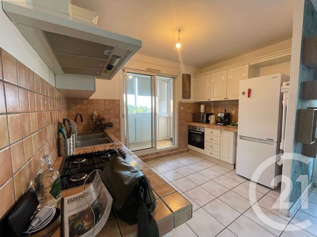Appartement F3 à vendre - 3 pièces - 67.0 m2 - ST DENIS - 974 - REUNION - Century 21 Lancastel