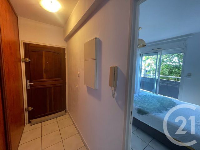 Appartement F3 à vendre - 3 pièces - 67.0 m2 - ST DENIS - 974 - REUNION - Century 21 Lancastel