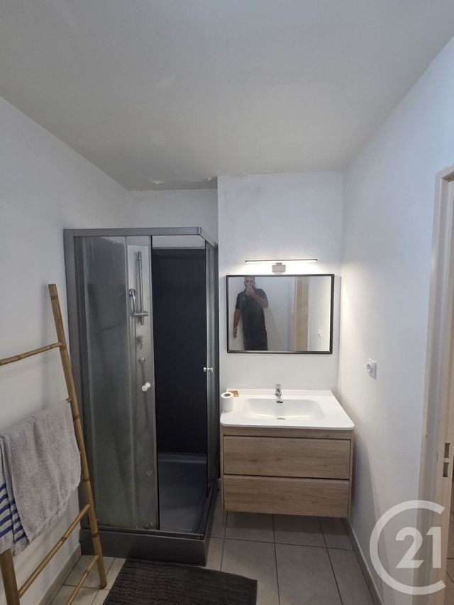 Appartement F1 à vendre - 1 pièce - 25.0 m2 - ST DENIS - 974 - REUNION - Century 21 Lancastel