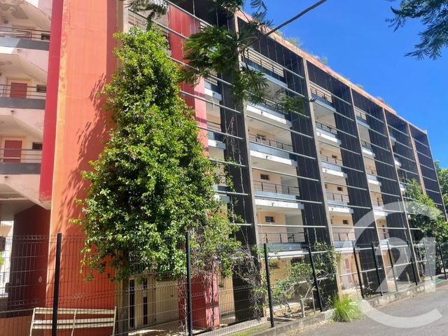 Appartement F2 à vendre - 2 pièces - 39.9 m2 - ST DENIS - 974 - REUNION - Century 21 Lancastel