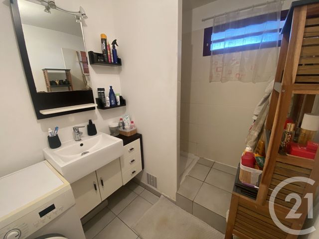 Appartement F2 à vendre - 2 pièces - 39.9 m2 - ST DENIS - 974 - REUNION - Century 21 Lancastel