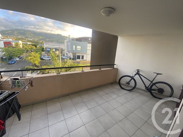 Appartement F2 à vendre - 2 pièces - 39.9 m2 - ST DENIS - 974 - REUNION - Century 21 Lancastel