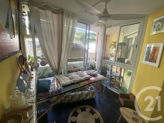 Appartement F2 à vendre - 2 pièces - 48.5 m2 - ST DENIS - 974 - REUNION - Century 21 Lancastel
