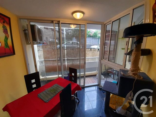 Appartement F2 à vendre - 2 pièces - 48.5 m2 - ST DENIS - 974 - REUNION - Century 21 Lancastel
