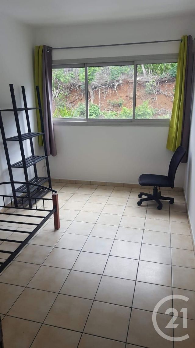 Appartement F4 à vendre - 3 pièces - 56.0 m2 - ST DENIS - 974 - REUNION - Century 21 Lancastel