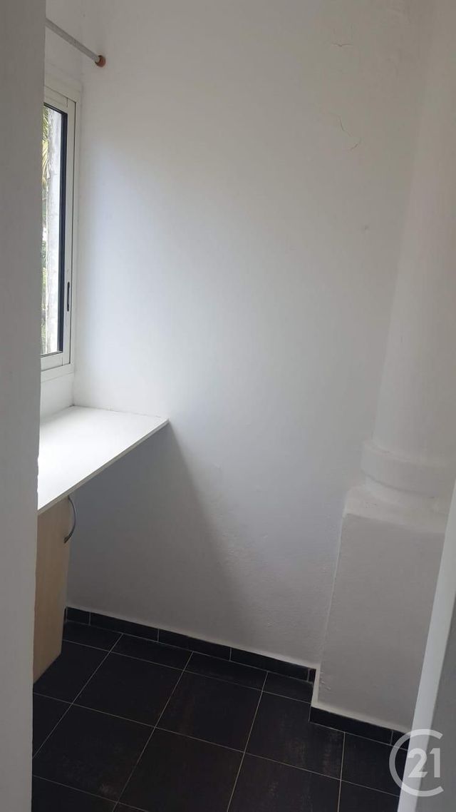 Appartement F4 à vendre - 3 pièces - 56.0 m2 - ST DENIS - 974 - REUNION - Century 21 Lancastel
