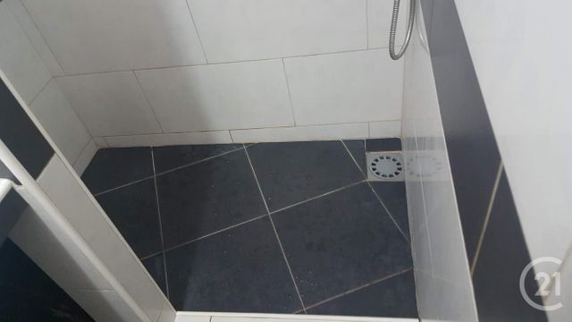 Appartement F4 à vendre - 3 pièces - 56.0 m2 - ST DENIS - 974 - REUNION - Century 21 Lancastel