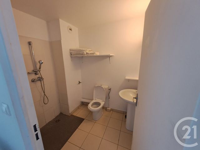 Appartement F2 à vendre - 2 pièces - 28.7 m2 - ST DENIS - 974 - REUNION - Century 21 Lancastel