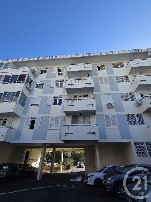 Appartement Studio à vendre - 1 pièce - 36.0 m2 - ST DENIS - 974 - REUNION - Century 21 Lancastel