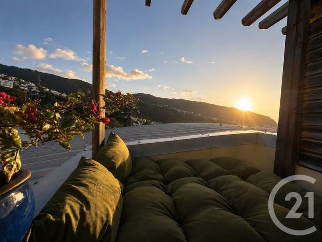 Appartement F2 à vendre - 2 pièces - 32.81 m2 - ST DENIS - 974 - REUNION - Century 21 Lancastel