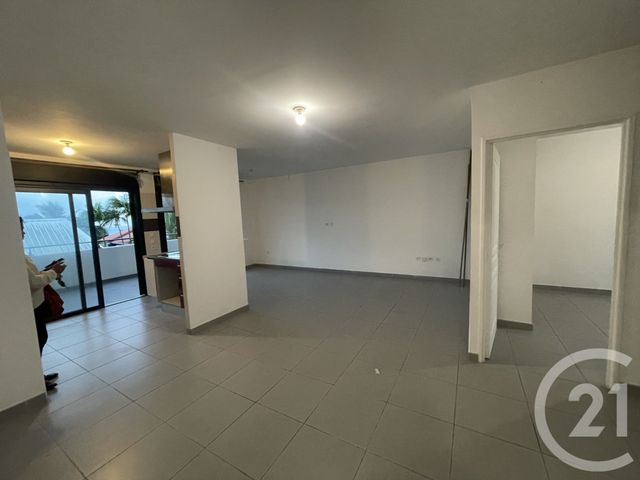 Appartement F3 à vendre - 3 pièces - 64.8 m2 - ST DENIS - 974 - REUNION - Century 21 Lancastel