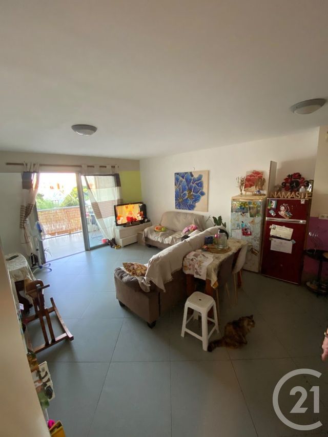 Appartement F2 à vendre - 2 pièces - 48.18 m2 - ST DENIS - 974 - REUNION - Century 21 Lancastel