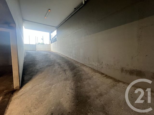 Appartement F2 à vendre - 2 pièces - 48.18 m2 - ST DENIS - 974 - REUNION - Century 21 Lancastel