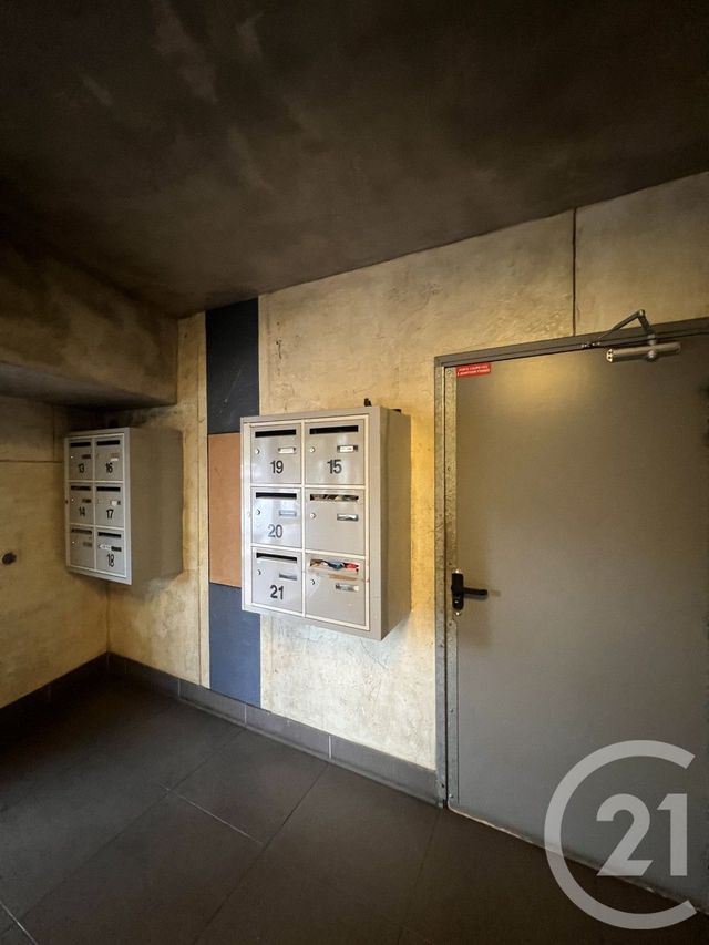 Appartement F2 à vendre - 2 pièces - 48.18 m2 - ST DENIS - 974 - REUNION - Century 21 Lancastel