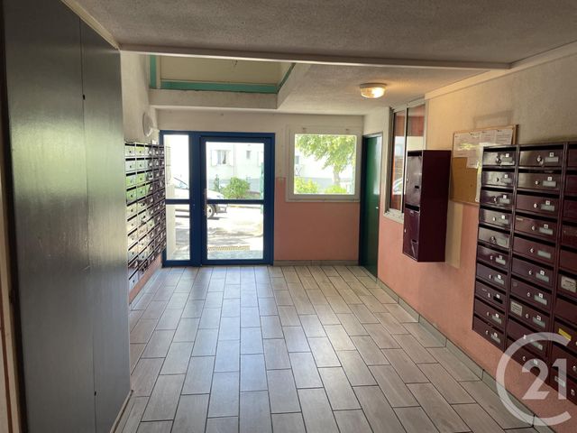 Appartement Duplex à vendre - 2 pièces - 31.24 m2 - ST DENIS - 974 - REUNION - Century 21 Lancastel