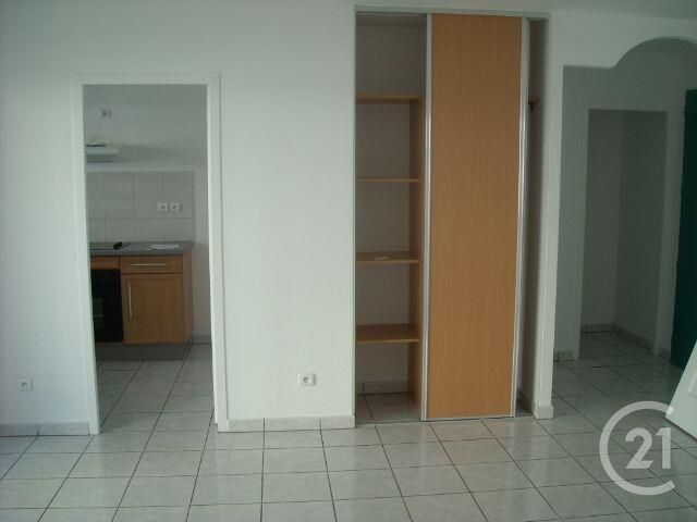 Appartement F2 à vendre - 2 pièces - 46.23 m2 - ST DENIS - 974 - REUNION - Century 21 Lancastel