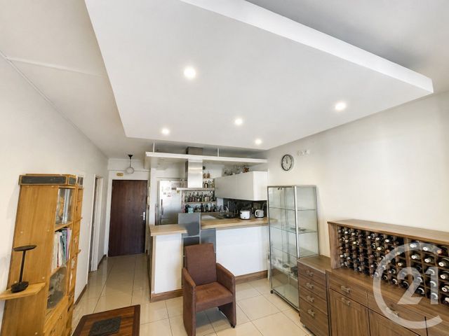 Appartement F2 à vendre ST DENIS