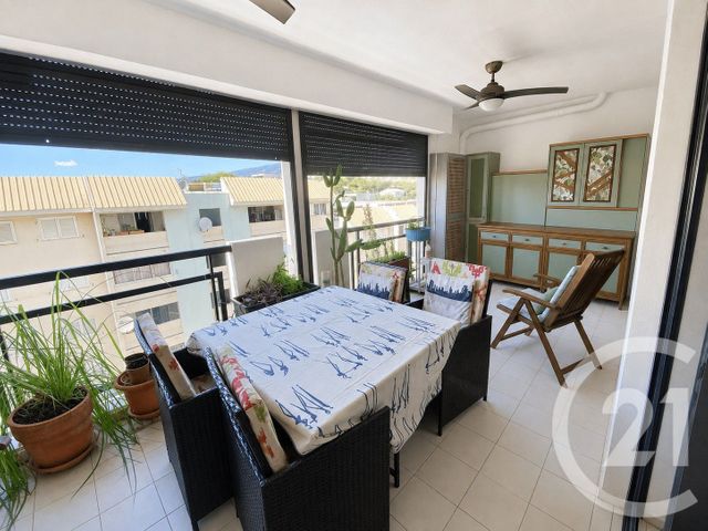 Appartement F2 à vendre - 2 pièces - 43.1 m2 - ST DENIS - 974 - REUNION - Century 21 Lancastel