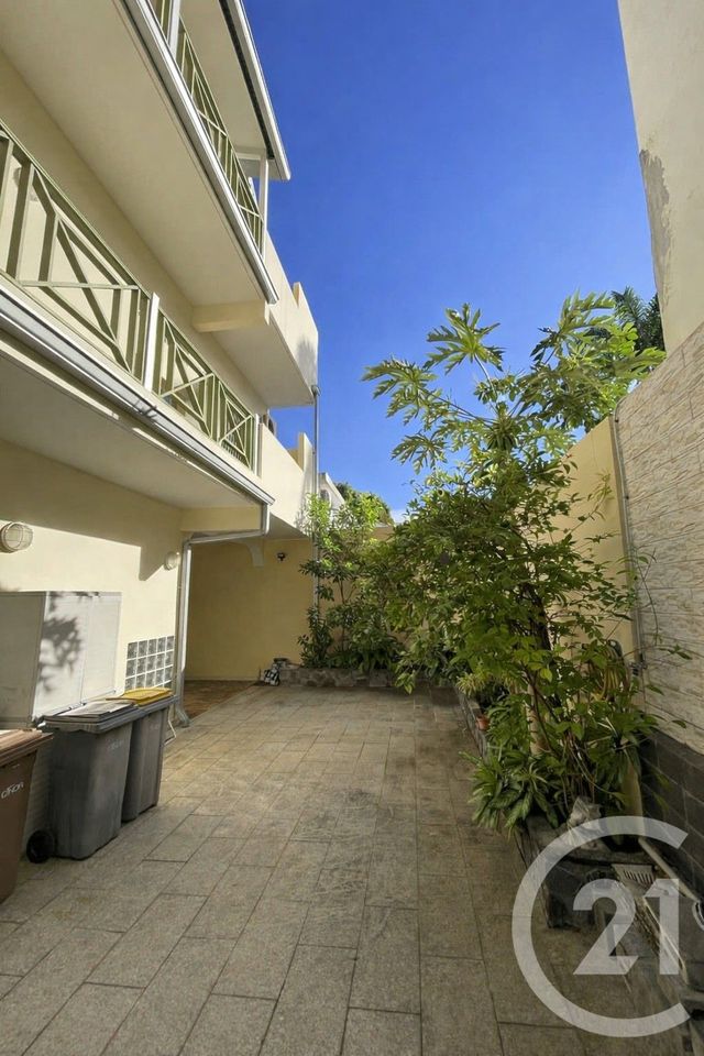 maison à vendre - 8 pièces - 352.01 m2 - ST DENIS - 974 - REUNION - Century 21 Lancastel
