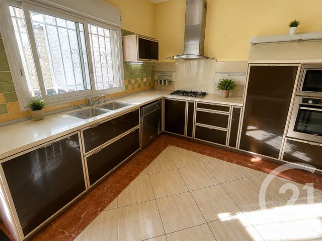 maison à vendre - 8 pièces - 352.01 m2 - ST DENIS - 974 - REUNION - Century 21 Lancastel