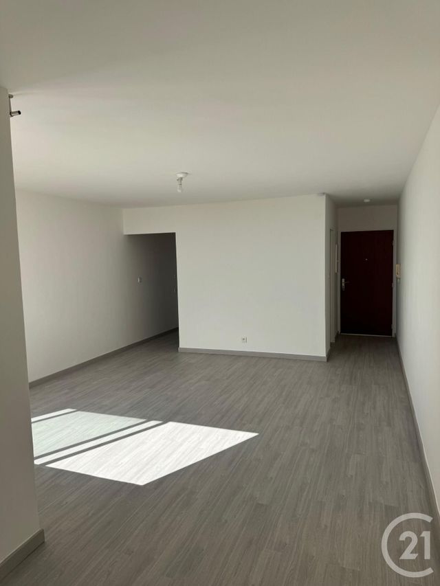 Appartement F1 à vendre - 1 pièce - 33.0 m2 - ST DENIS - 974 - REUNION - Century 21 Lancastel