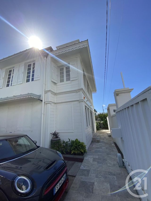 maison à vendre - 15 pièces - 264.0 m2 - ST DENIS - 974 - REUNION - Century 21 Lancastel