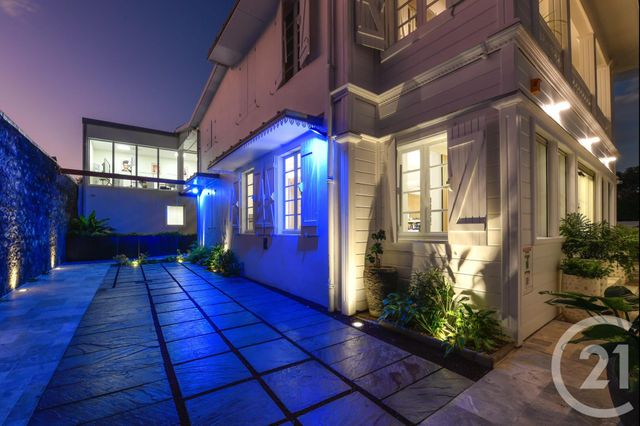 maison à vendre - 15 pièces - 264.0 m2 - ST DENIS - 974 - REUNION - Century 21 Lancastel