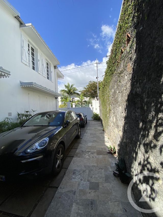 maison à vendre - 15 pièces - 264.0 m2 - ST DENIS - 974 - REUNION - Century 21 Lancastel