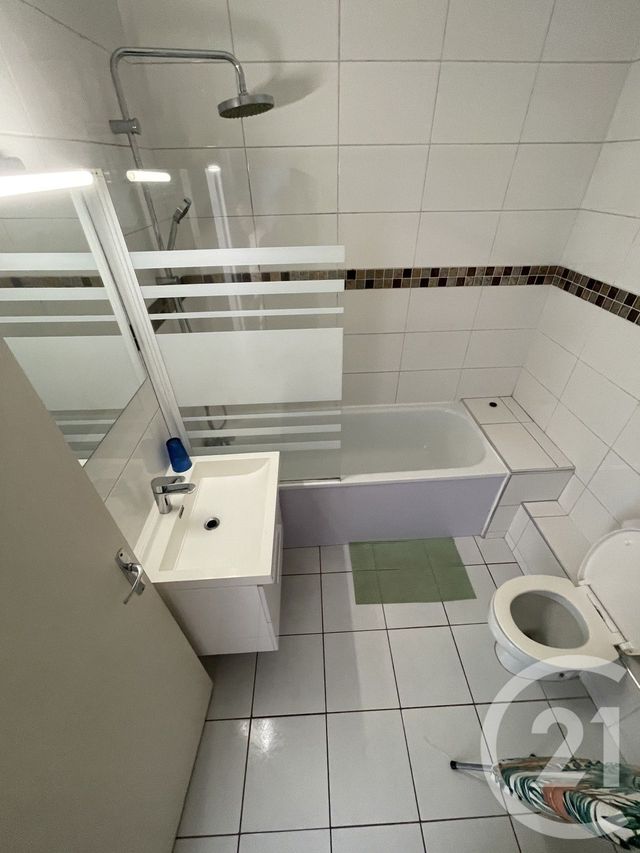 Appartement F1 à vendre - 1 pièce - 30.96 m2 - ST DENIS - 974 - REUNION - Century 21 Lancastel
