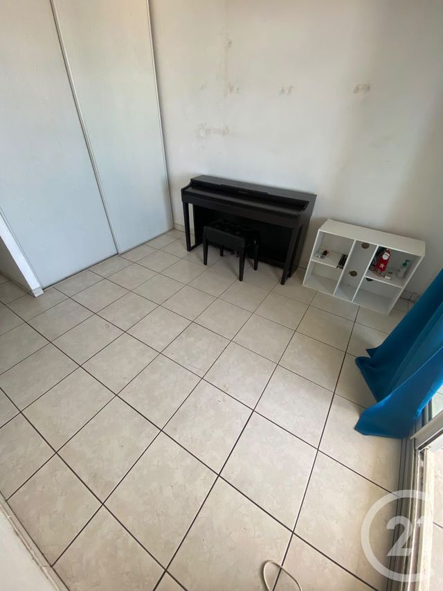 Appartement T2 à vendre - 2 pièces - 47.6 m2 - ST DENIS - 974 - REUNION - Century 21 Lancastel