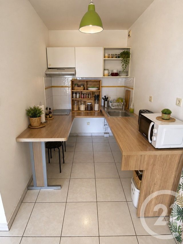 Appartement T2 à vendre - 2 pièces - 47.6 m2 - ST DENIS - 974 - REUNION - Century 21 Lancastel