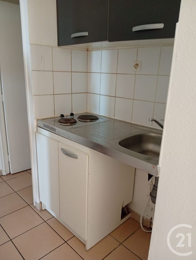 Appartement Studio à vendre - 1 pièce - 26.8 m2 - ST DENIS - 974 - REUNION - Century 21 Lancastel