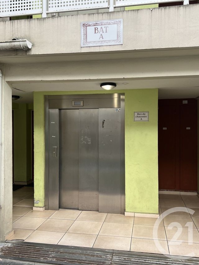 Appartement F4 à vendre - 4 pièces - 100.75 m2 - ST DENIS - 974 - REUNION - Century 21 Lancastel