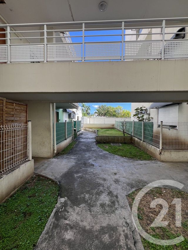 Appartement F4 à vendre - 4 pièces - 100.75 m2 - ST DENIS - 974 - REUNION - Century 21 Lancastel